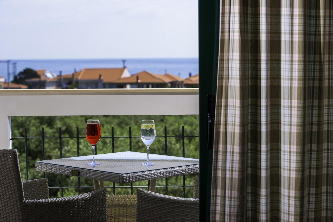 Ocean Beach Hotel Скала-Потамьяс Екстер'єр фото
