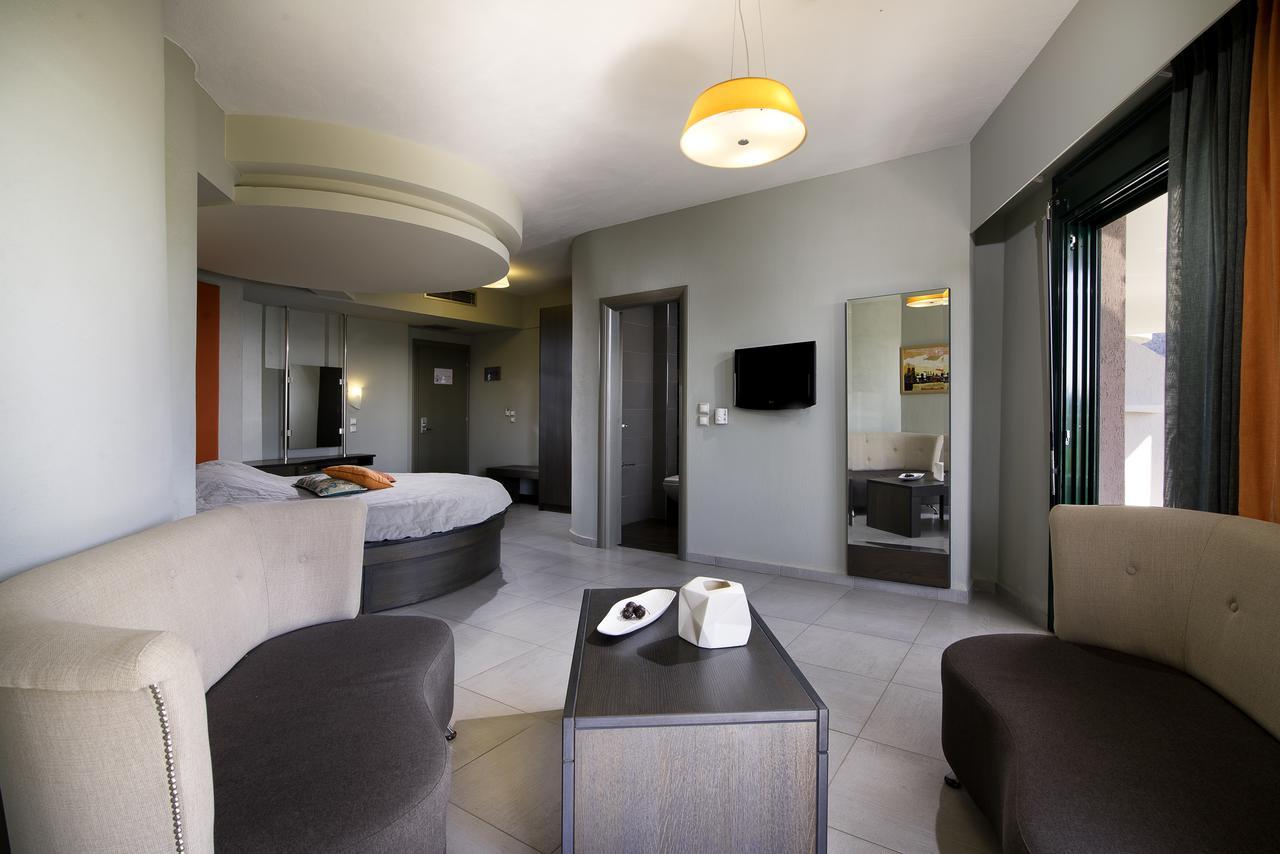 Ocean Beach Hotel Скала-Потамьяс Екстер'єр фото