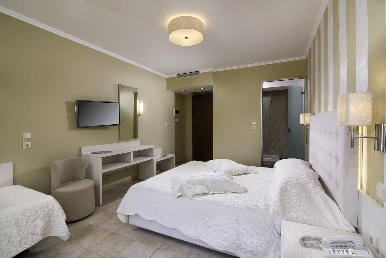 Ocean Beach Hotel Скала-Потамьяс Екстер'єр фото
