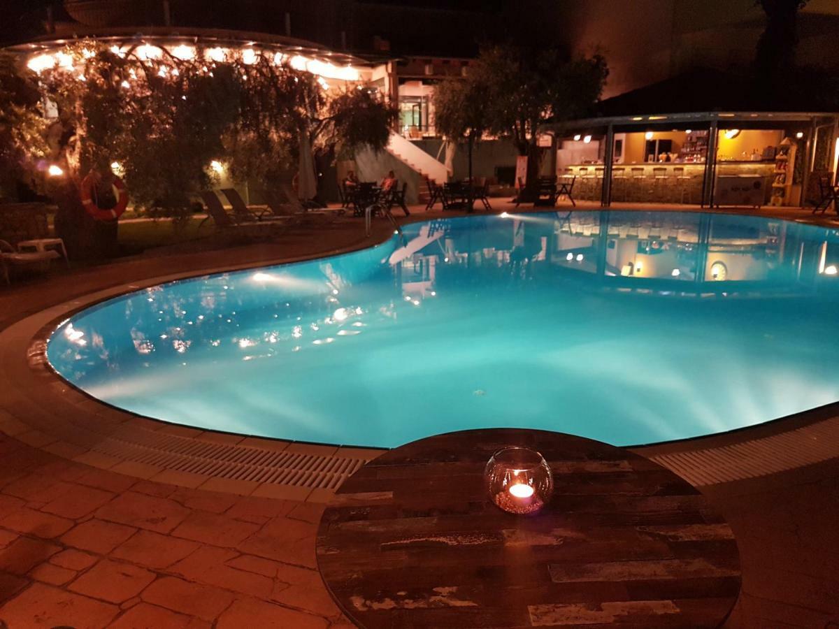 Ocean Beach Hotel Скала-Потамьяс Екстер'єр фото